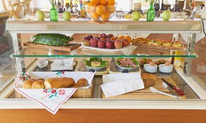 Petit déjeuner buffet compris tous les jours