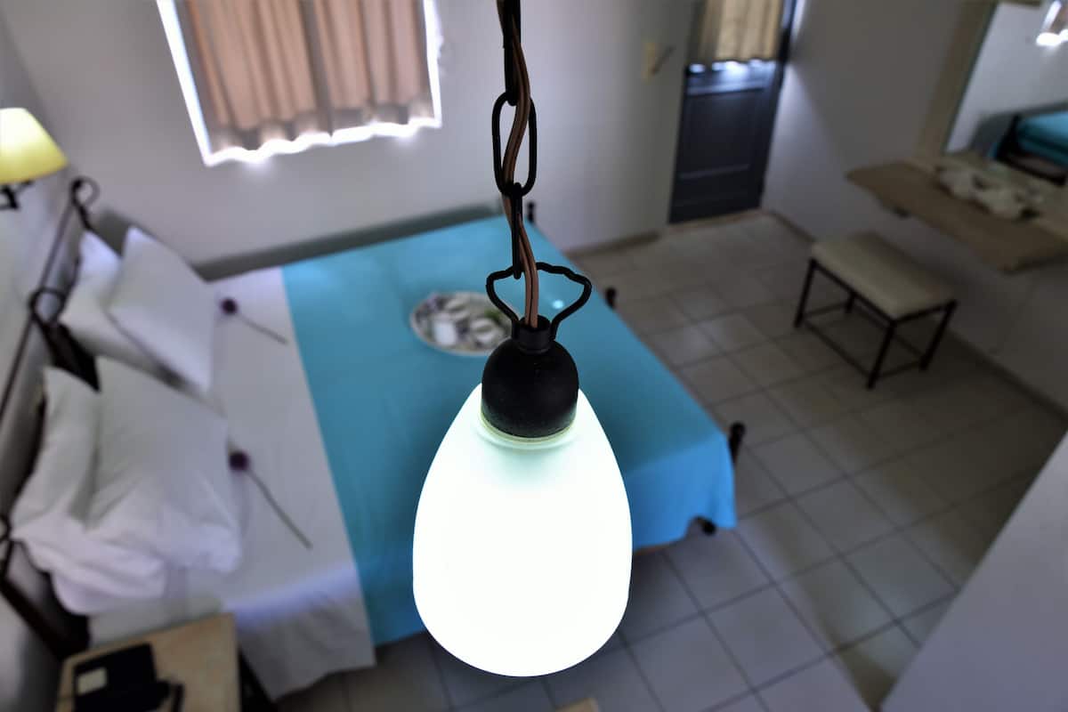 Economy Studio, Ground Floor | 1 bedroom, minibar, in-room safe, desk