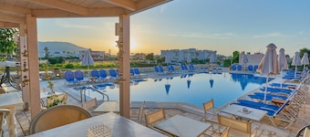 Golden Bay Hotel