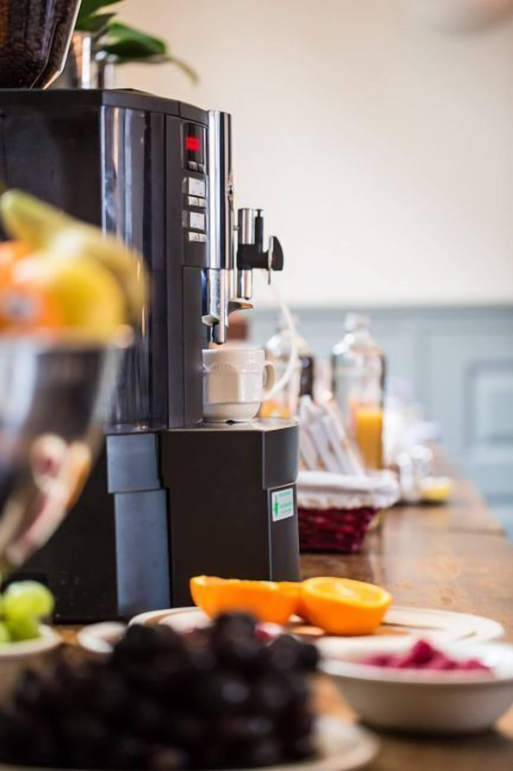 daily cooked-to-order breakfast (eur 15.75 per person)