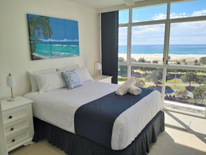 Apartment | Individually decorated, individually furnished, soundproofing - Kirra Surf Apartments (Coolangatta)