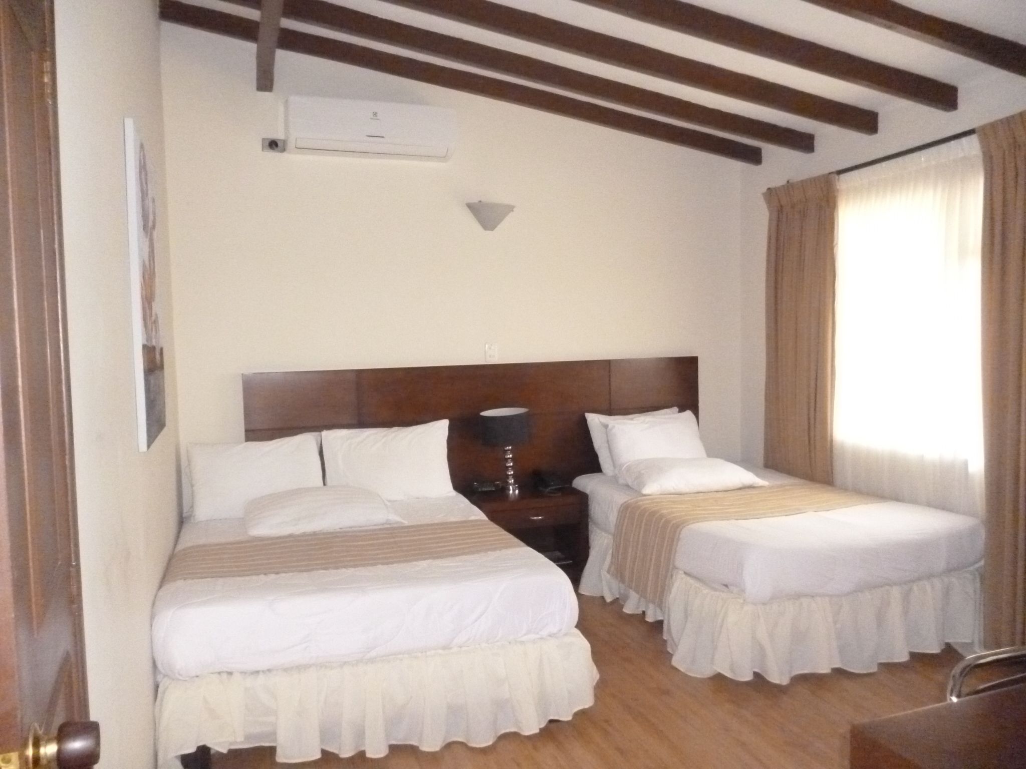 minibar, in-room safe, free wifi