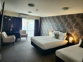 1 habitación, ropa de cama de alta calidad y minibar 