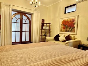 Appartement Exécutif | Draps en coton égyptien, literie de qualité supérieure