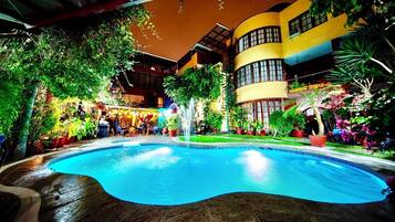 Outdoor pool, pool loungers