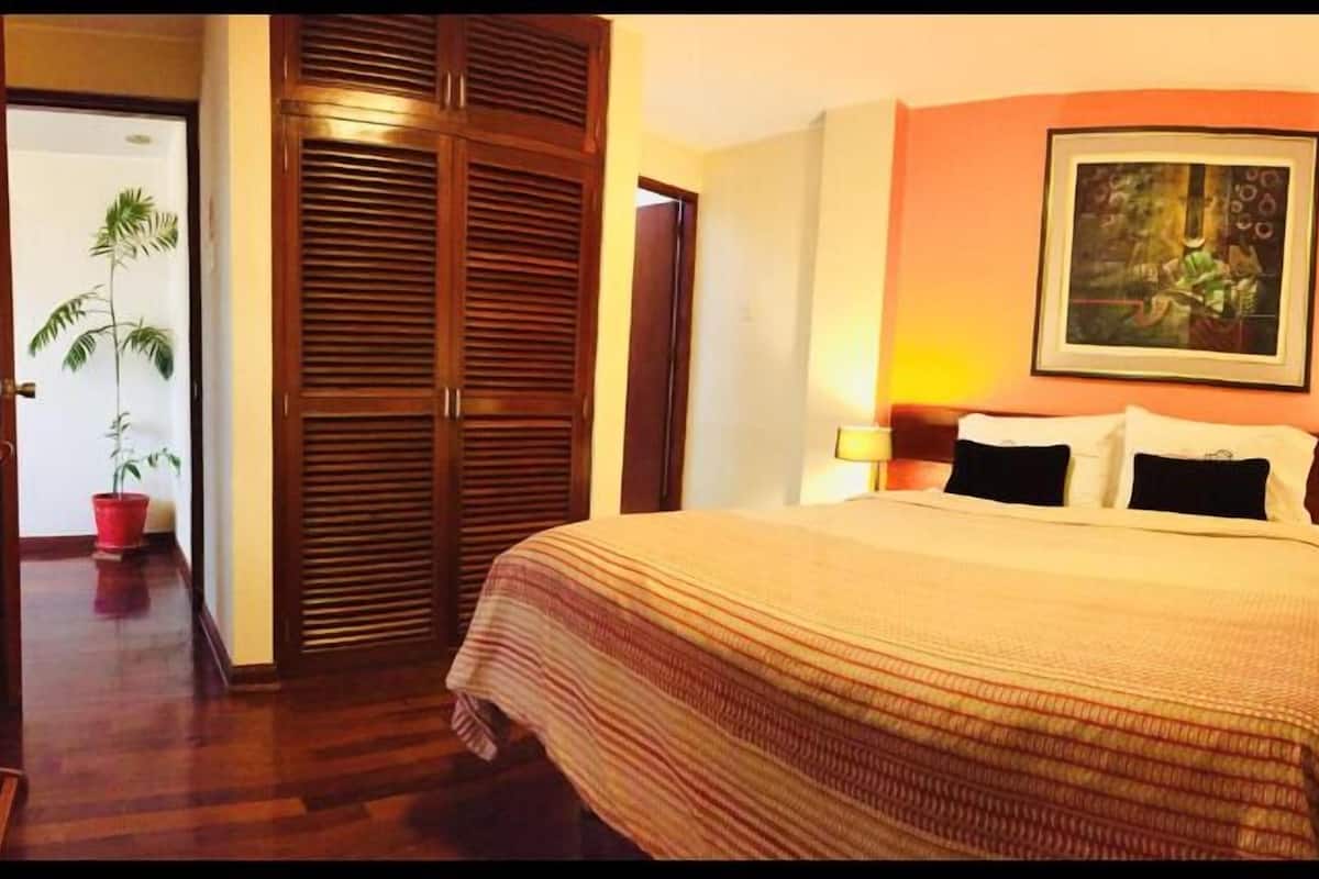 Appartement Exécutif | Draps en coton égyptien, literie de qualité supérieure