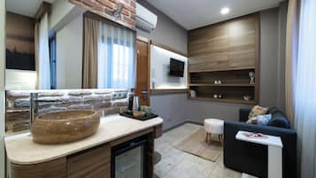Family Room | Living area | LED TV, books