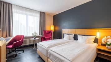 Standard-Doppelzimmer | Allergikerbettwaren, Minibar, Zimmersafe, Schreibtisch