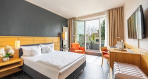 Comfort Single Room | Hypo-allergenic bedding, minibar, in-room safe, desk - PLAZA INN Heidehof (Südheide)