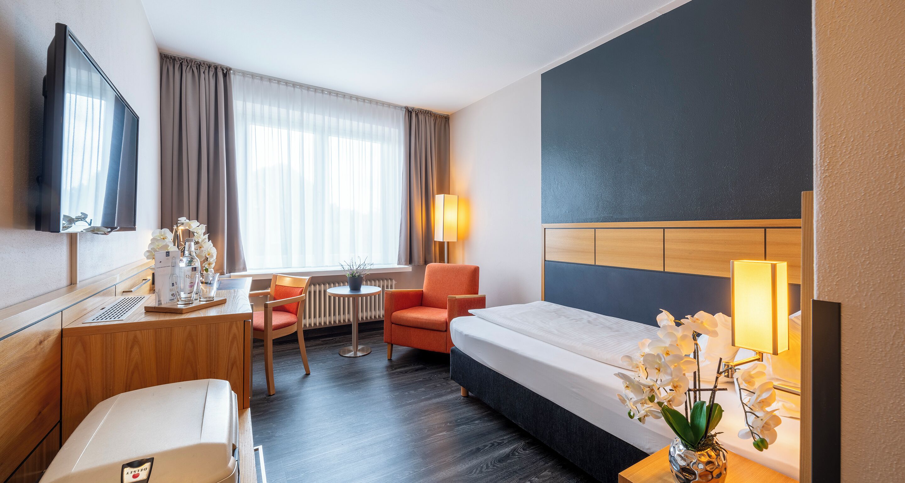 Habitació individual estàndard | Roba de llit hipoal·lergògena, minibar i caixa forta a l'habitació 