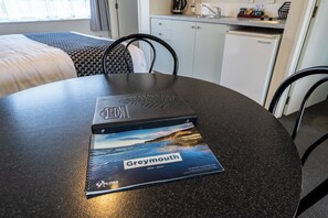 One Bedroom | Dining