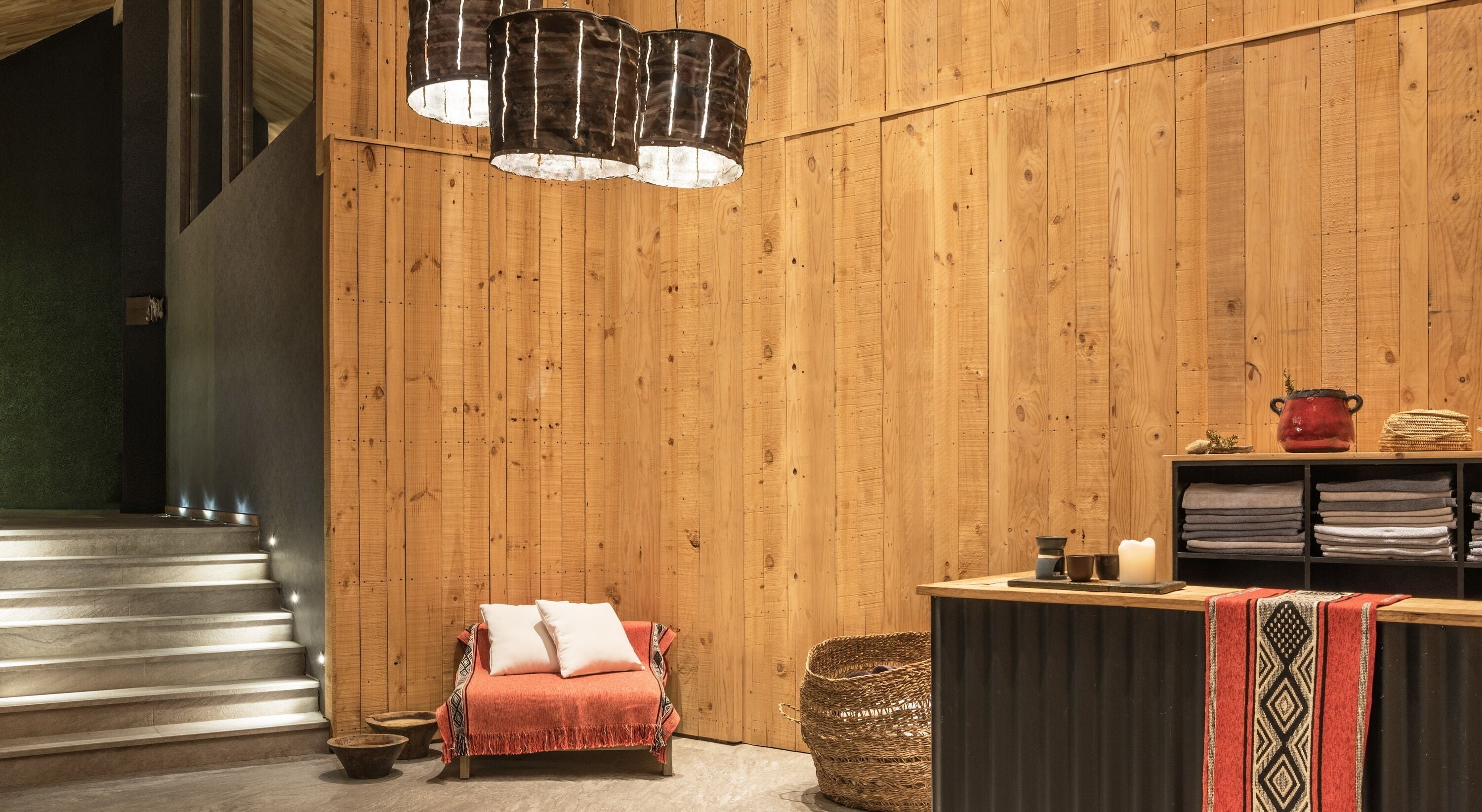 sauna, body treatments, body wraps, body scrubs, facials