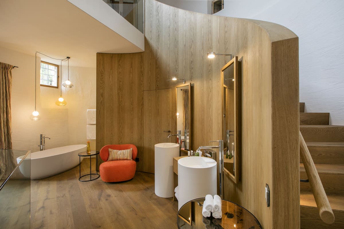 suite | bathroom | free toiletries, hair dryer, bathrobes, slippers