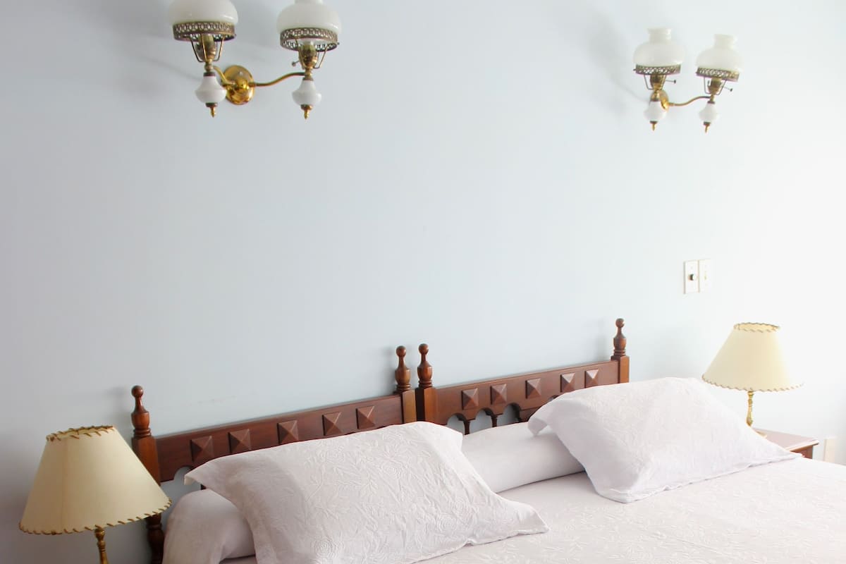 Doble Eståndar | Literie de qualité, minibar, coffre-fort, décor unique