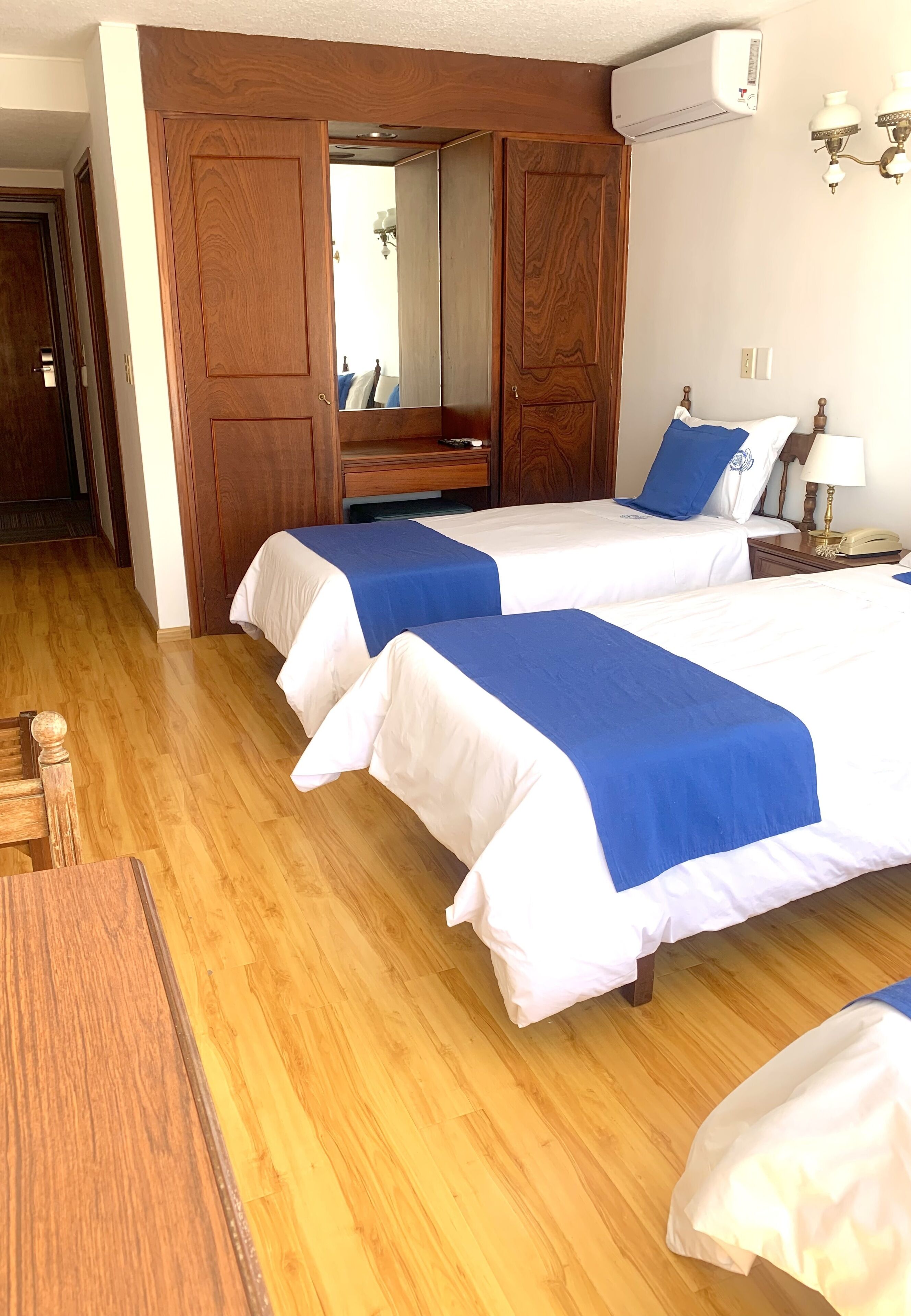 Photo - Hotel Alhambra