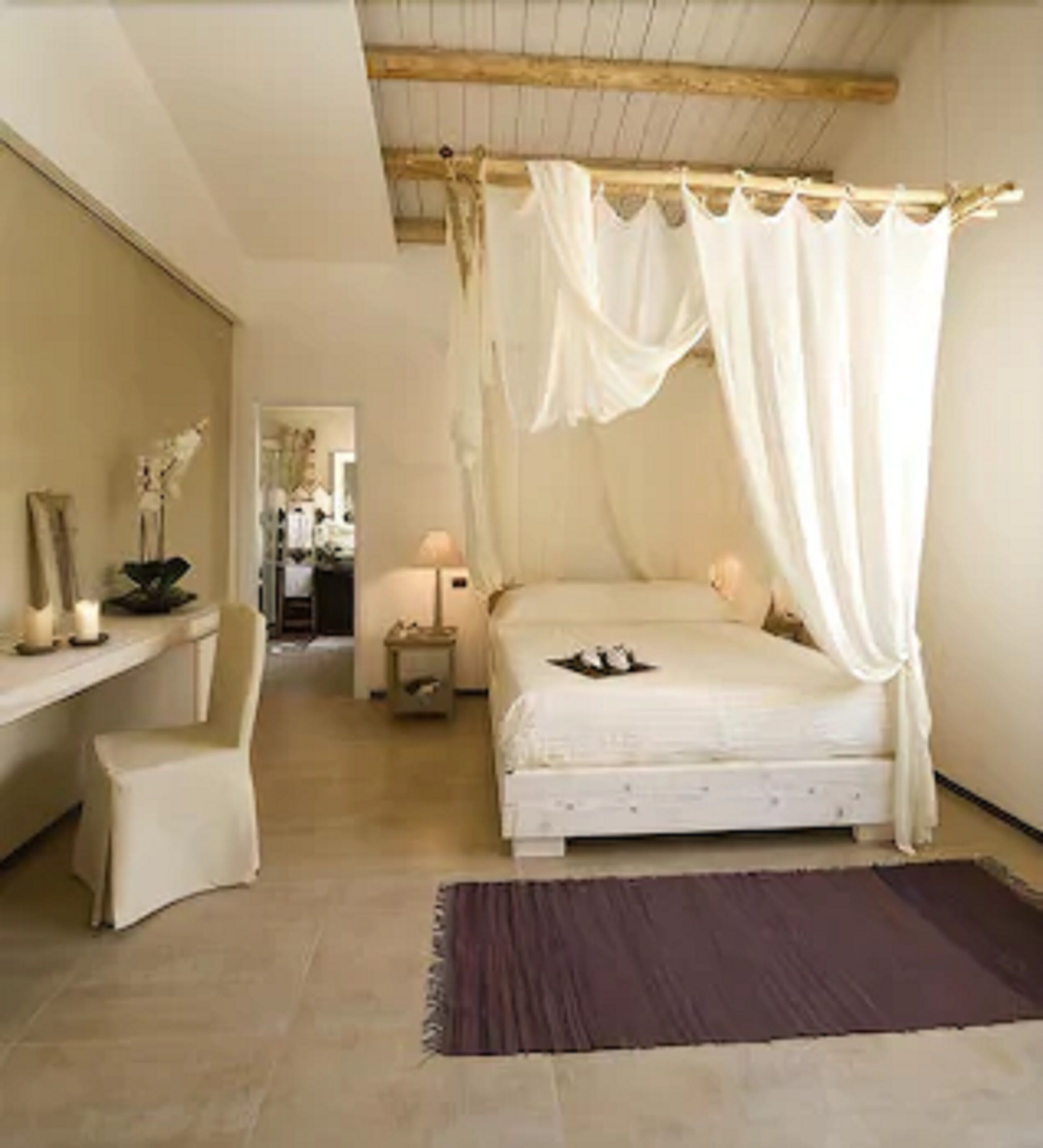 double or twin room | 1 bedroom, down duvets, memory-foam beds, minibar