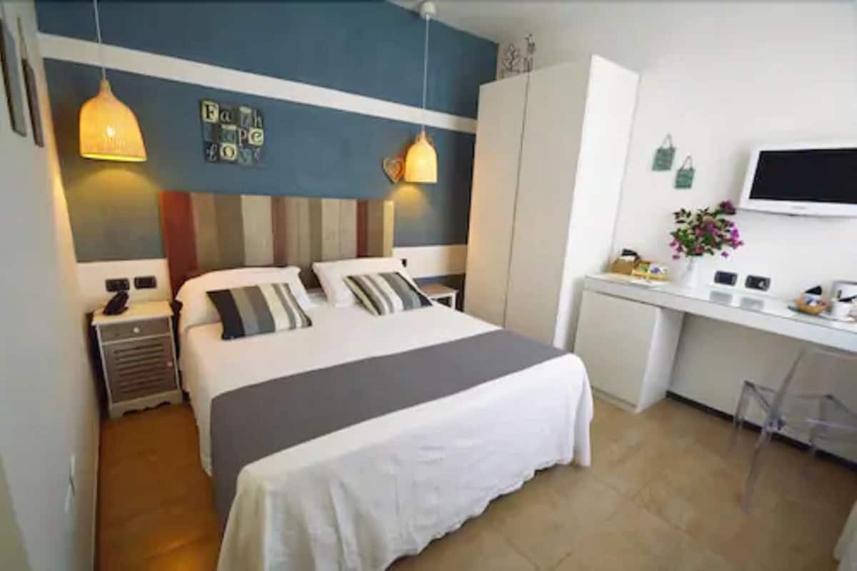 1 bedroom, down comforters, memory foam beds, minibar
