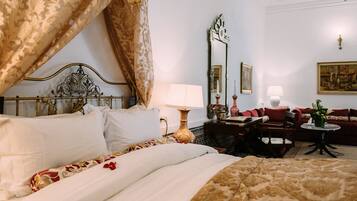 Habitación Deluxe | Sábanas italianas Frette, colchones Select Comfort, minibar