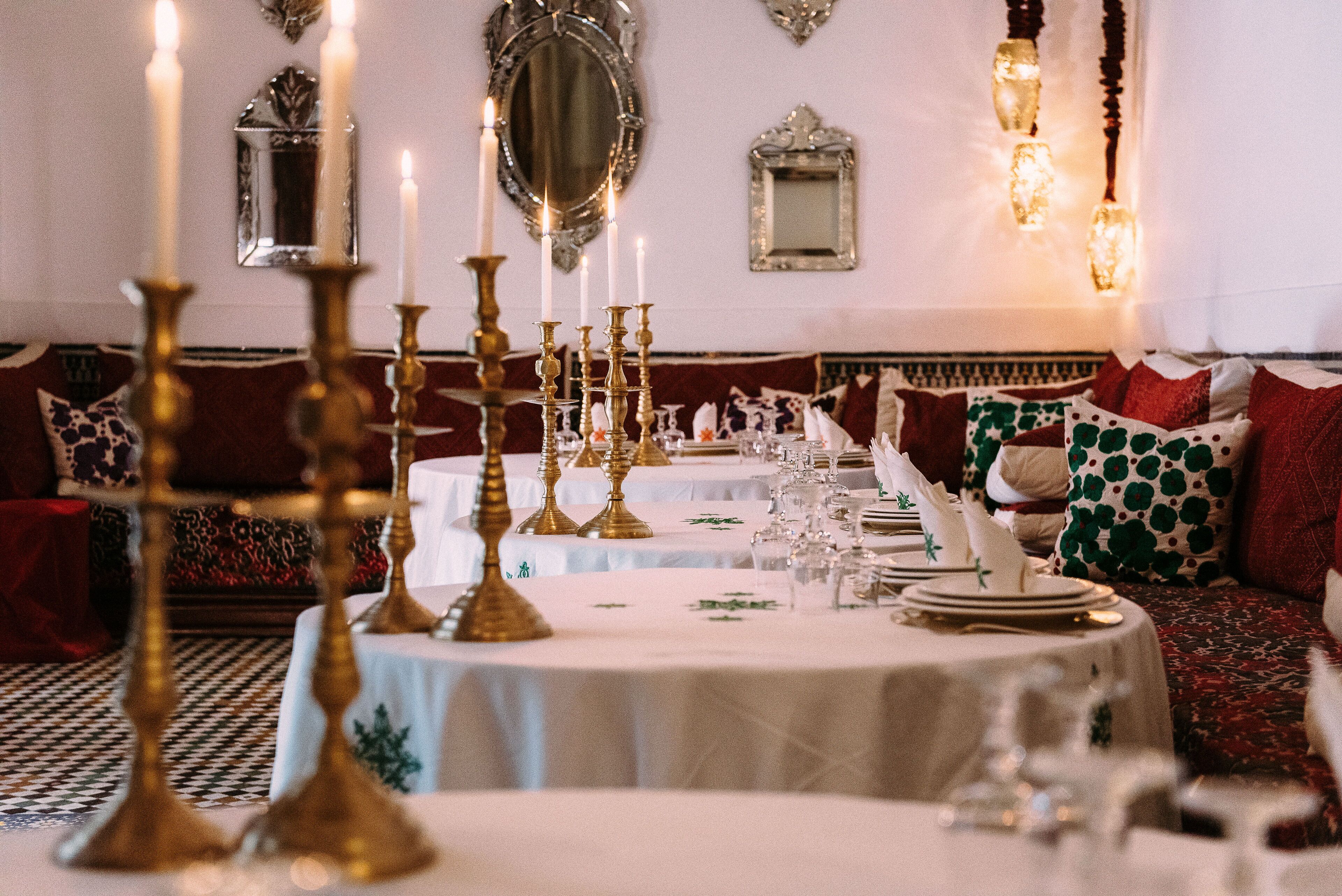 breakfast, lunch, dinner served; al fresco dining