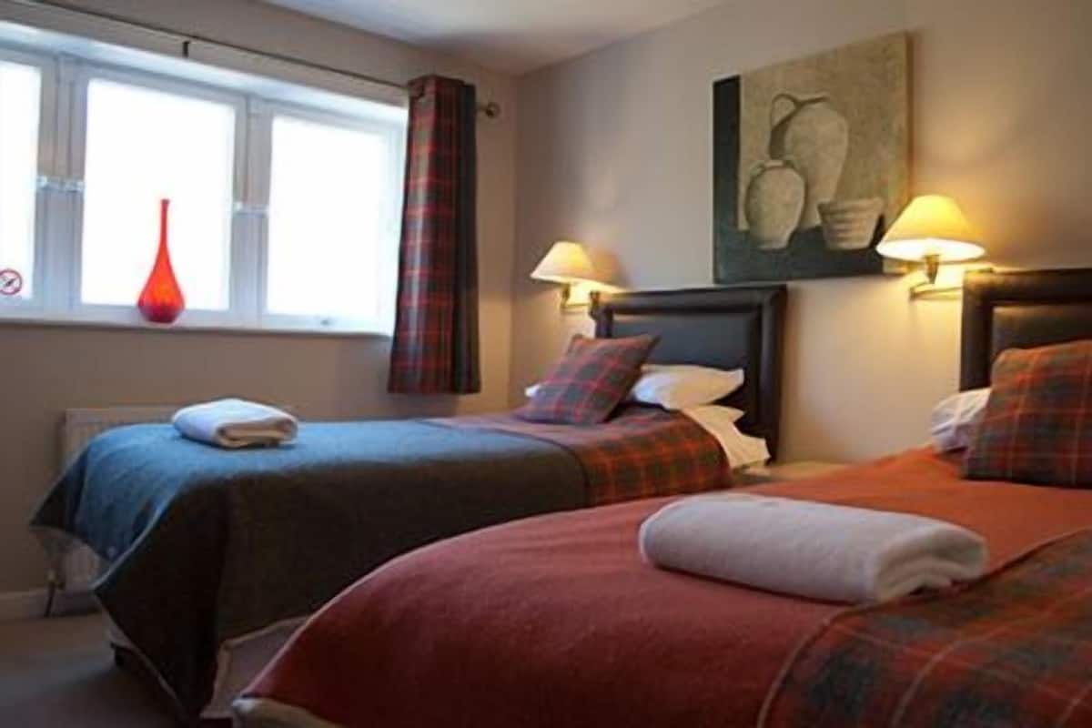 Twin Room, Ensuite