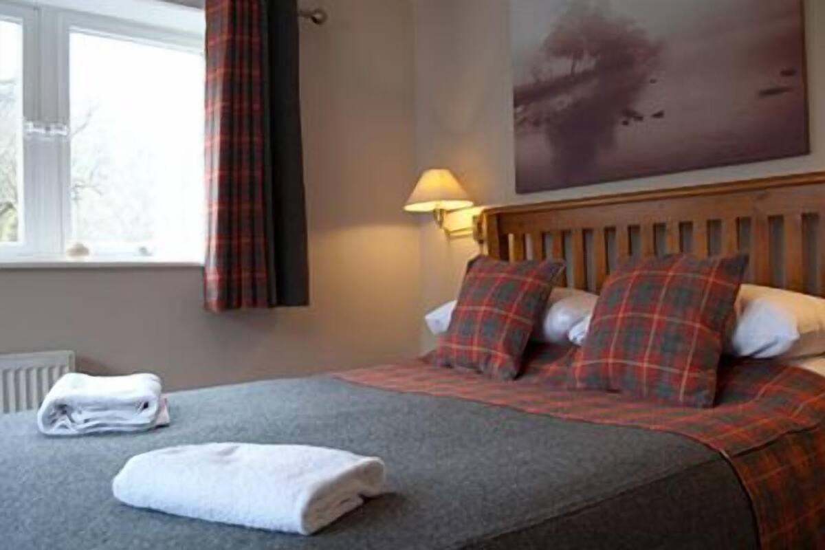 Desk, iron/ironing board, free WiFi