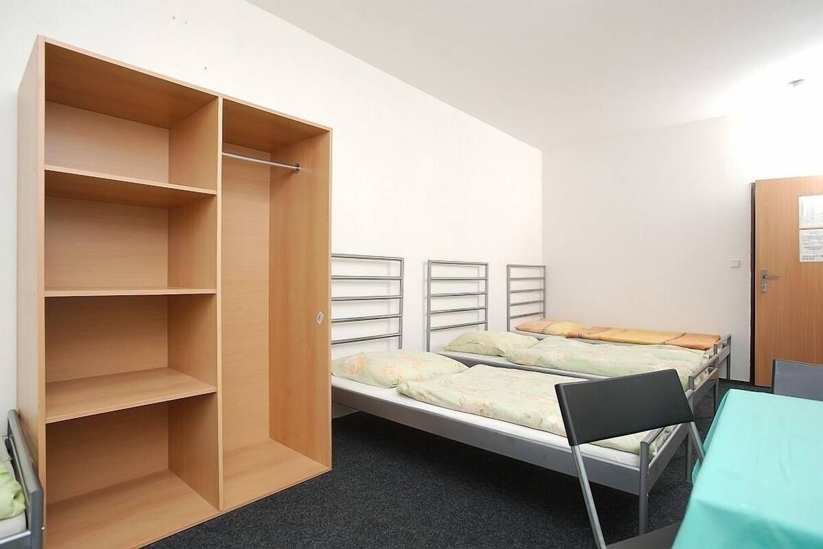 Desk, free WiFi, bed sheets