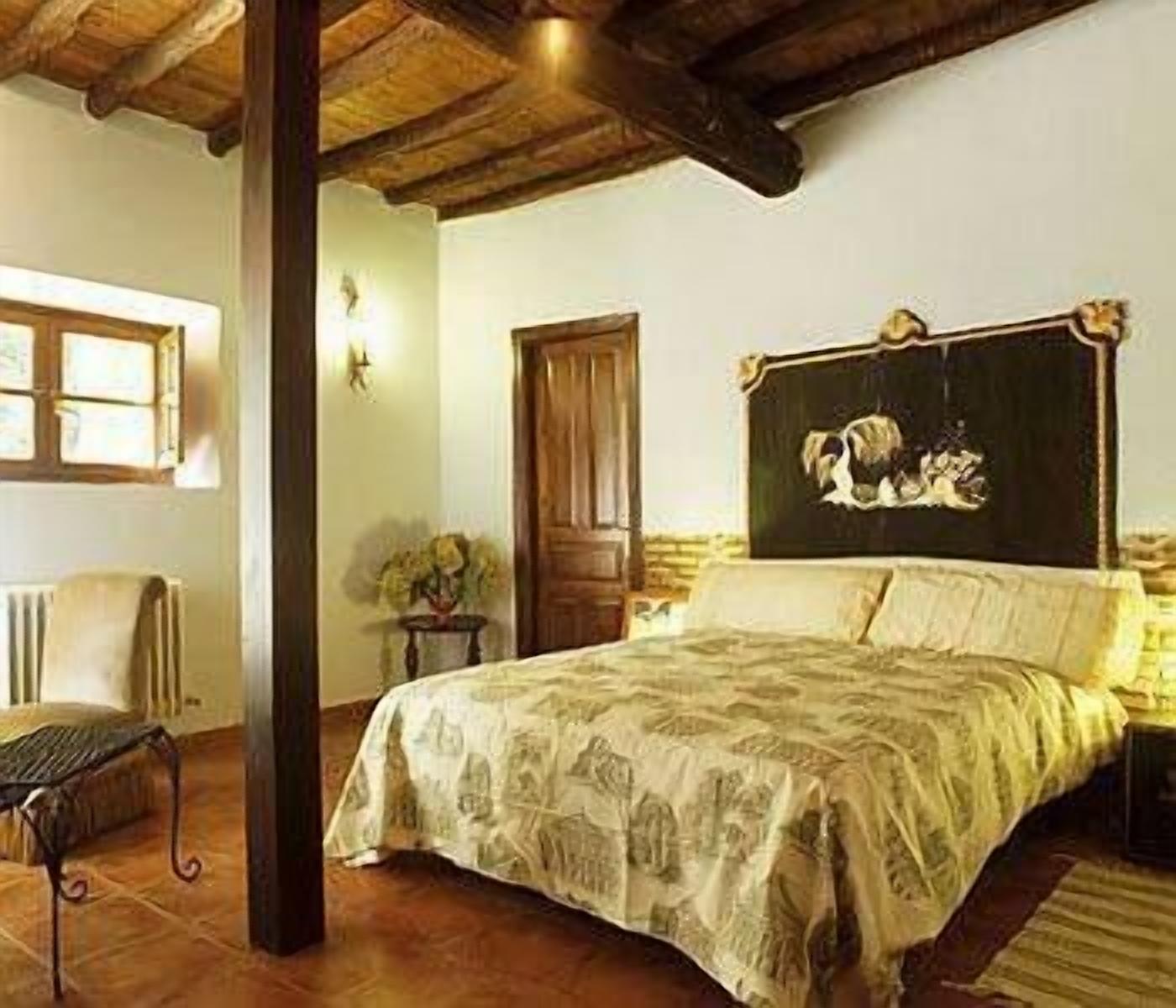 Sviitti, näköala puutarhaan