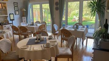 Daily full breakfast for a fee