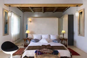 Superior Suite, 1 King Bed, Non Smoking, Ocean View | Premium bedding, individually decorated, individually furnished - Riad Tamayourt Ocean View (Essaouira)