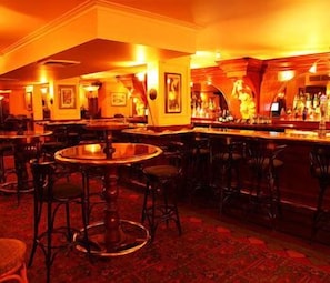 3 bares/lounges, pub, bar de vinhos