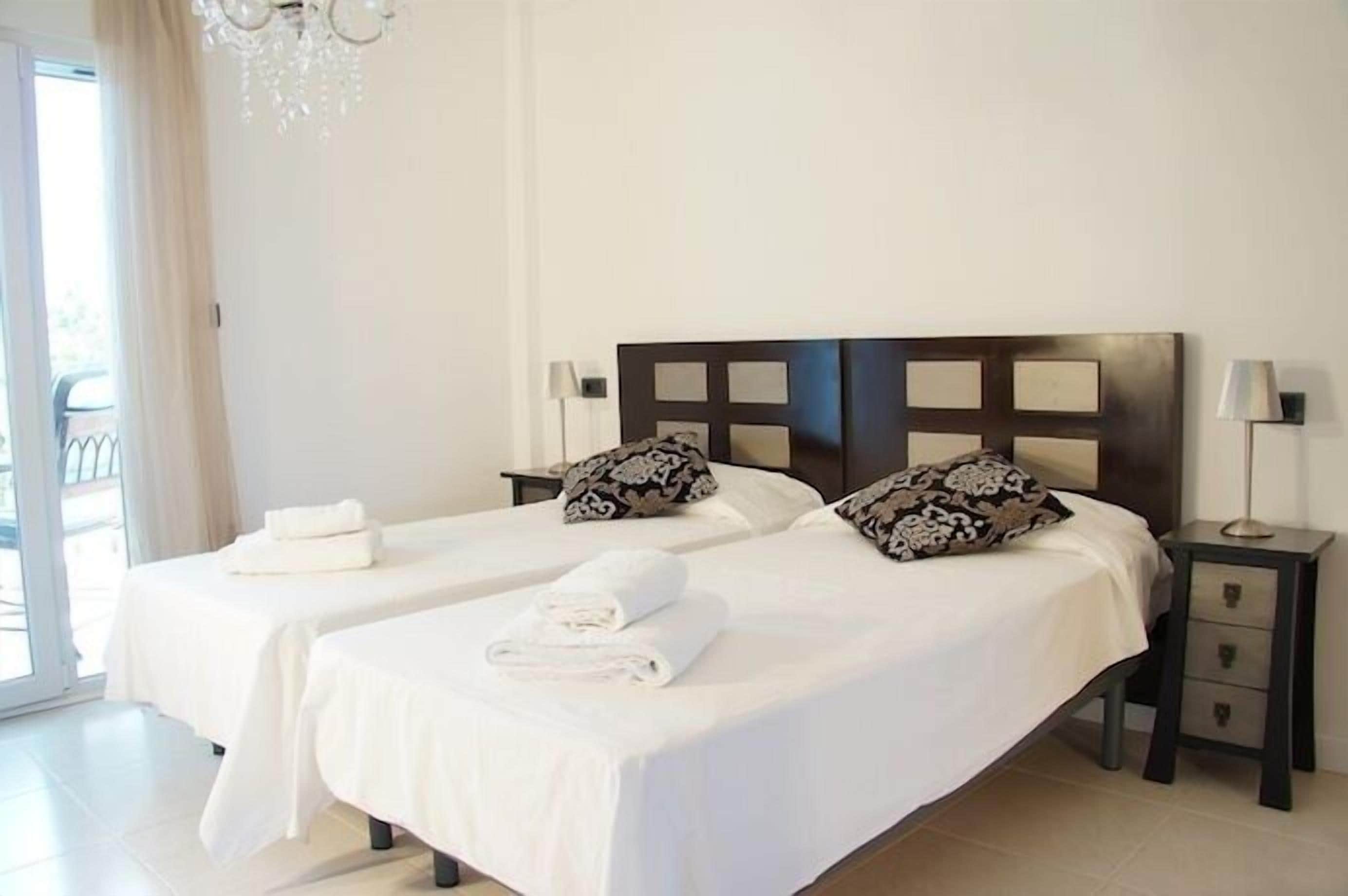 Apartament estàndard, 2 dormitoris | Mobiliari individual i habitacions insonoritzades 