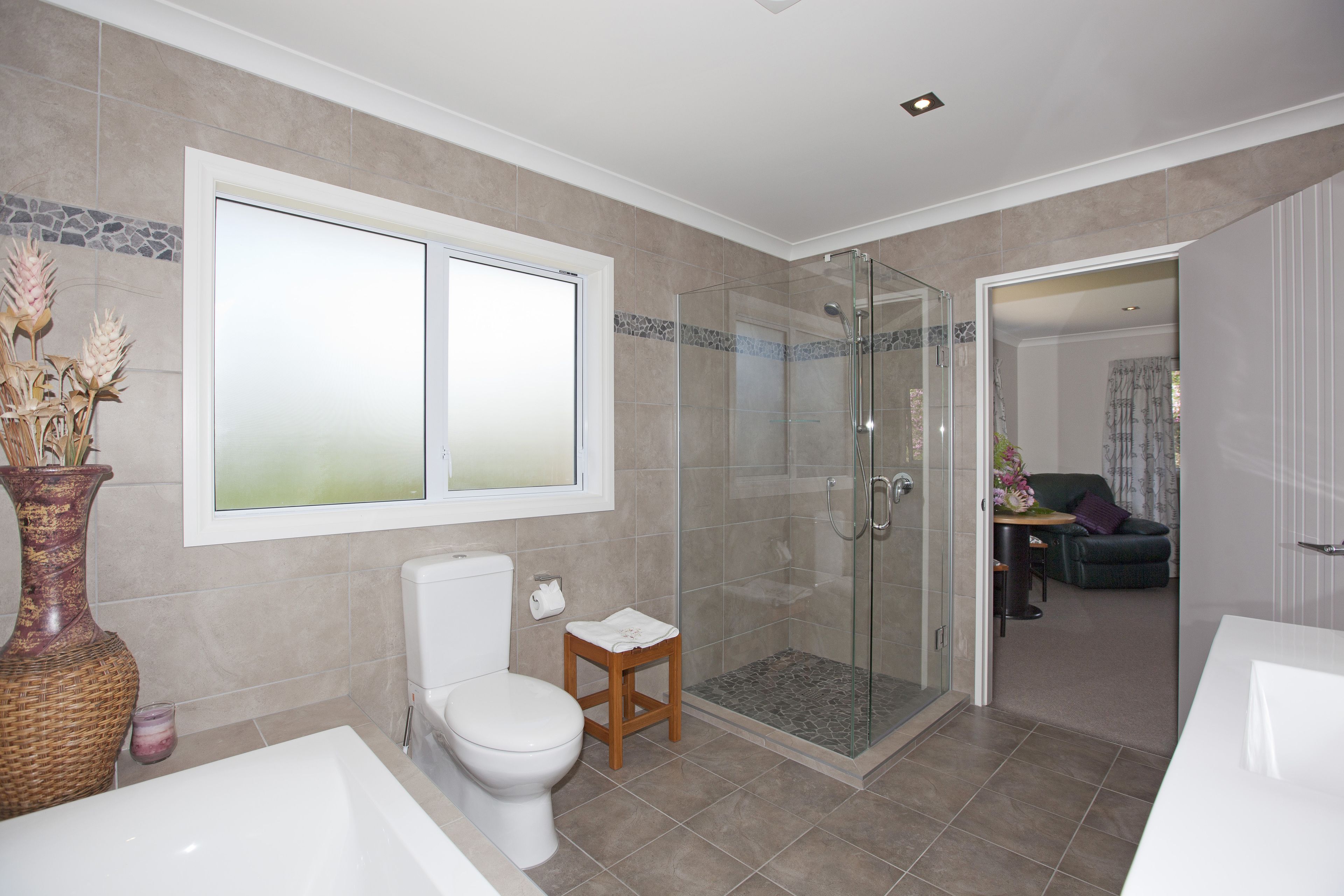 Suite (Tararua) | Kamar mandi | Pengering rambut dan handuk
