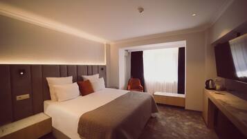 Junior Suite | Minibar, Zimmersafe, Schreibtisch, schallisolierte Zimmer