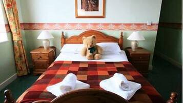 Double Room | In-room safe, iron/ironing board, free WiFi, bed sheets