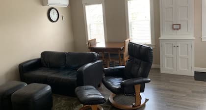 The Lionstone Inn Motel and Cottages