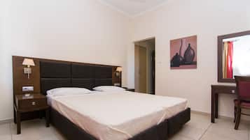 1 chambre, chambres insonorisées, Wi-Fi gratuit, draps fournis