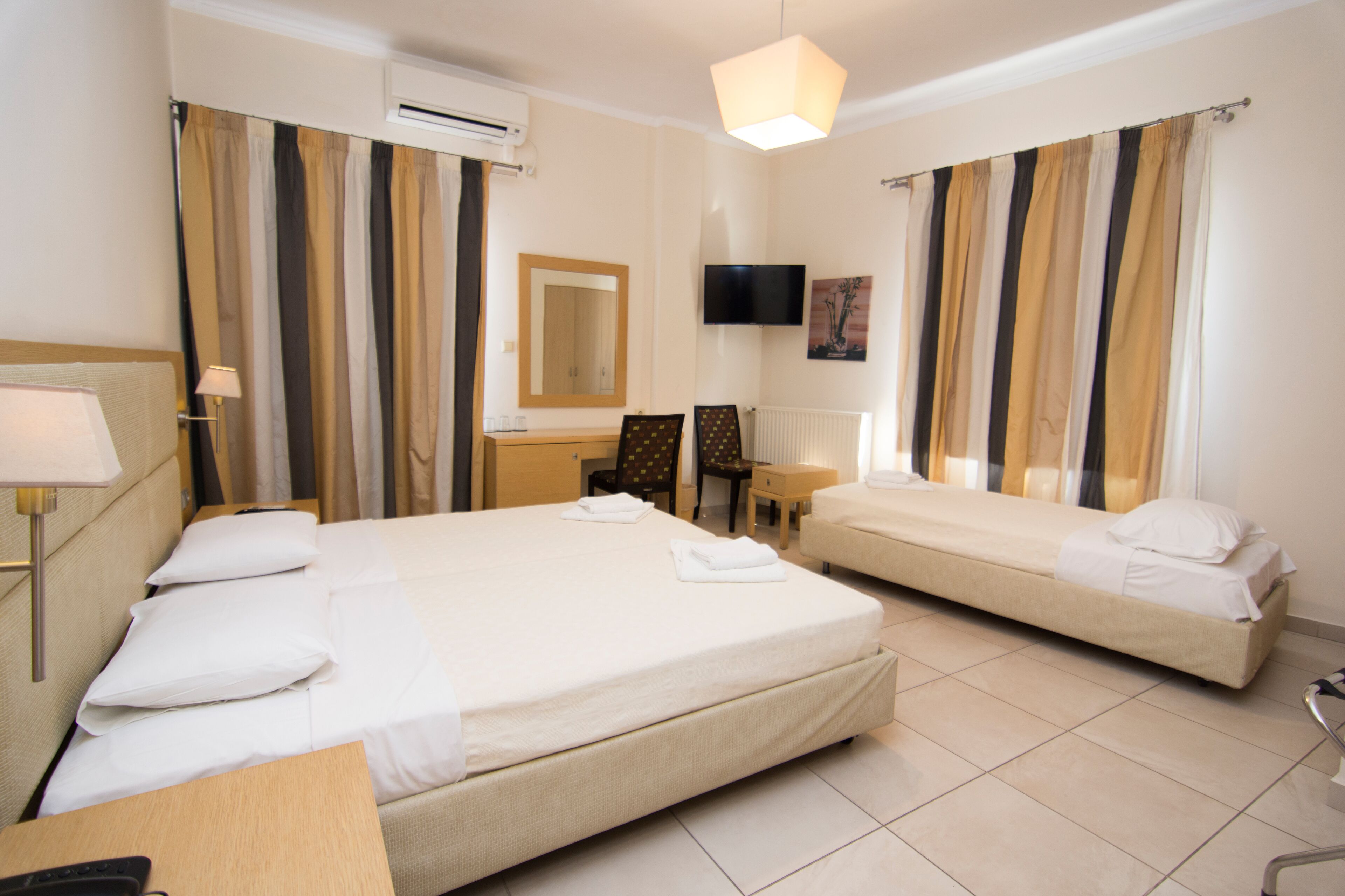 Photo - San Nectarios Hotel