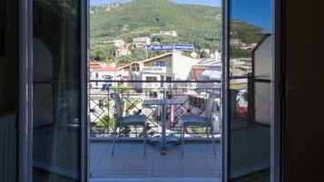 Vue depuis lâhĂ©bergement