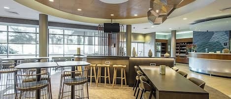 Tägliches inbegriffenes Frühstücksbuffet