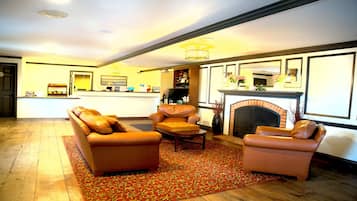 Premium bedding, pillow-top beds, in-room safe, desk
