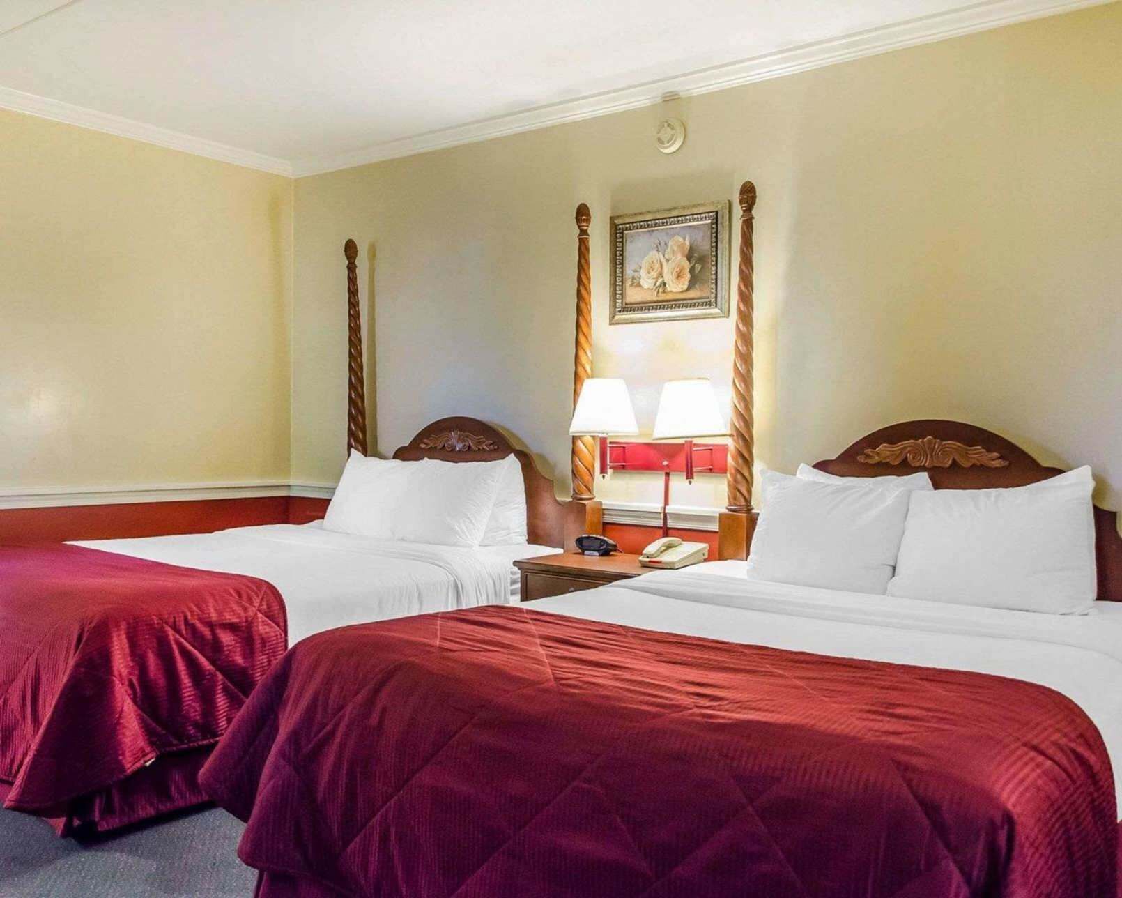 Premium bedding, pillow-top beds, in-room safe, desk