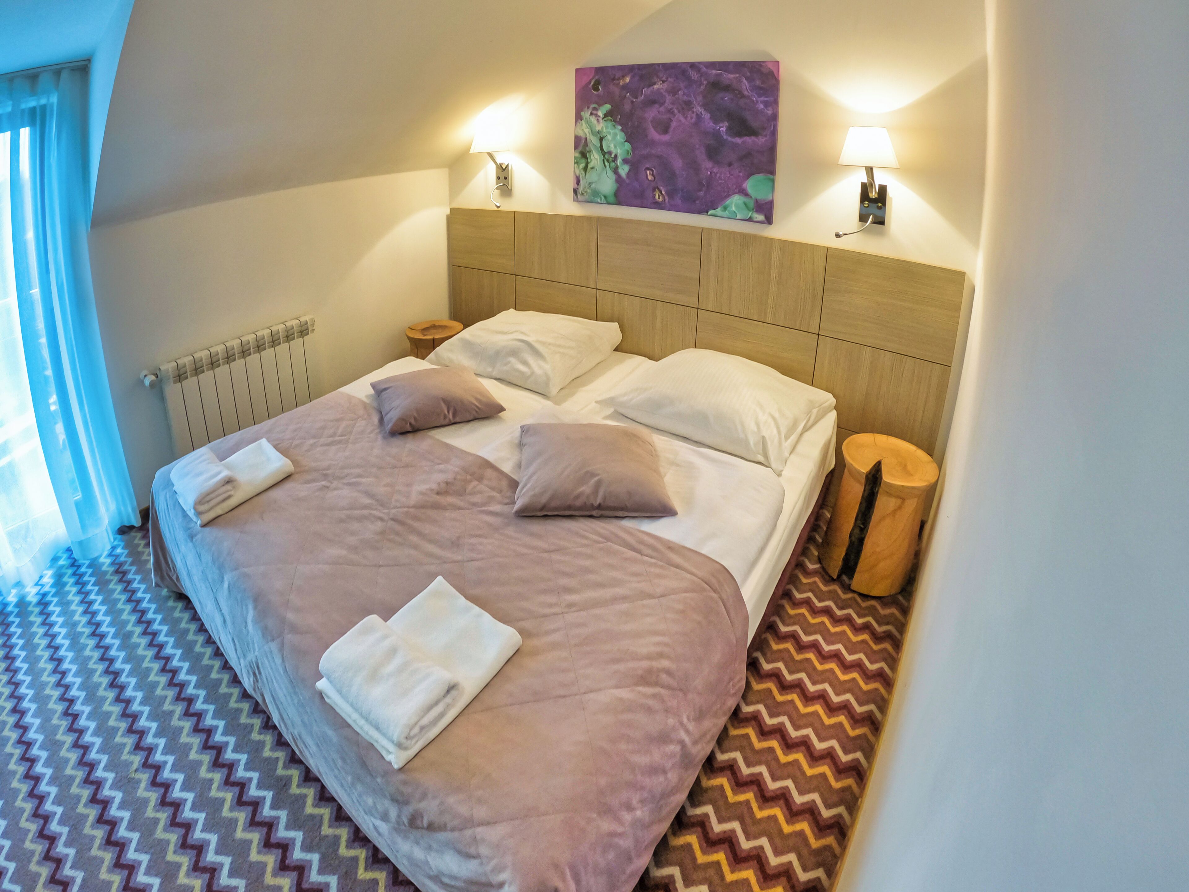 Bureau, lits bébé (en supplément), Wi-Fi gratuit, draps fournis
