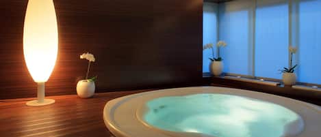 Salas de tratamiento para parejas, sauna y baño de vapor