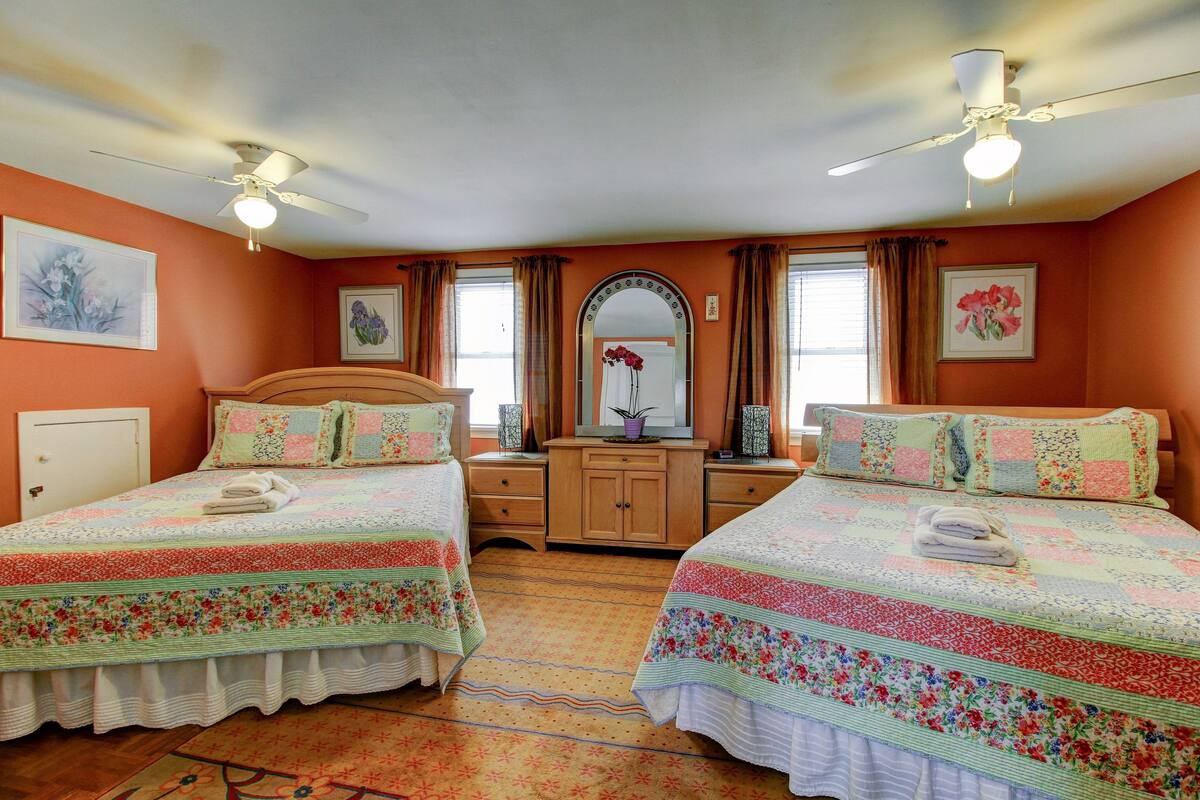 Second Floor 1 Bedroom Suite | Iron/ironing board, WiFi (free), individually decorated