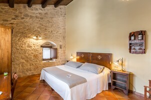 Ropa de cama de alta calidad y minibar