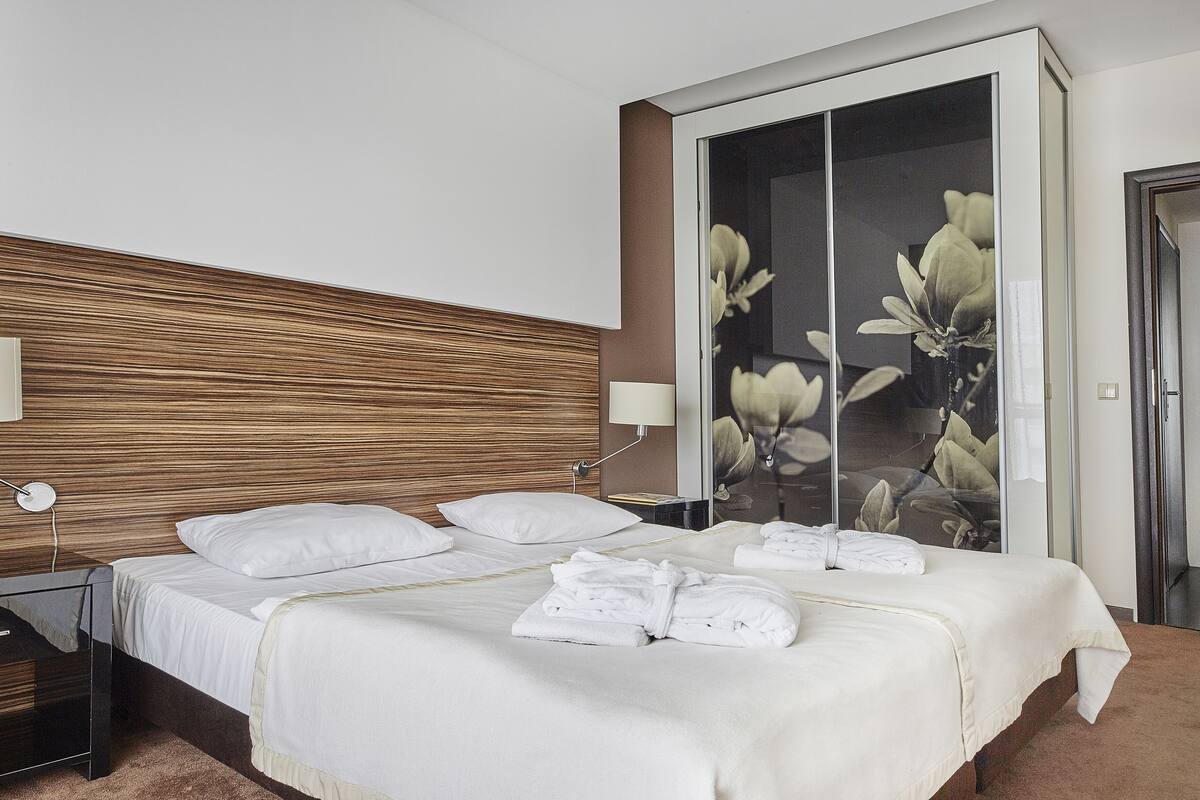 Family Suite (SPA LUX) | Ruang tamu | TV skrin rata, bola sepak meja, meja ping pong 