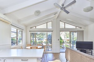 Gumnut Spa Villa | In-room dining