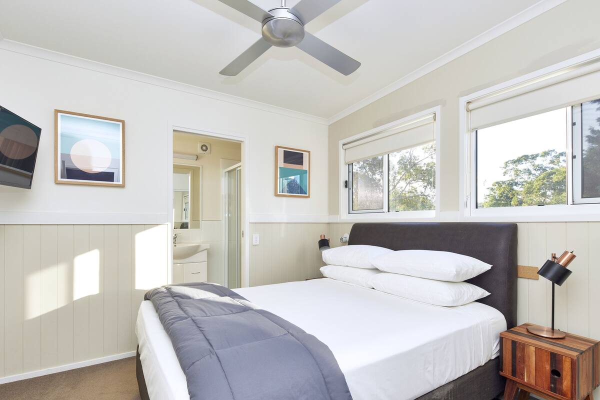 Biệt thự, 2 phòng ngủ (Seabreeze Villa 2) | Bàn ủi/dụng cụ ủi quần áo, bộ trải giường 