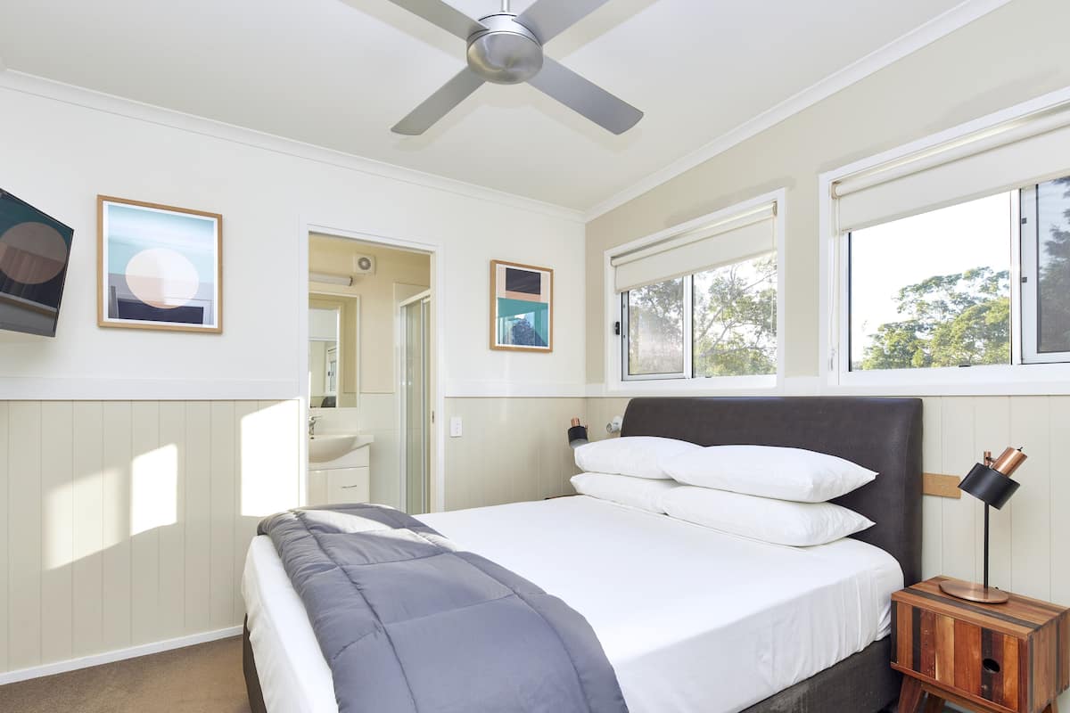 Villa, 2 slaapkamers (Seabreeze Villa 2) | Een strijkplank/strijkijzer, gratis wifi, beddengoed