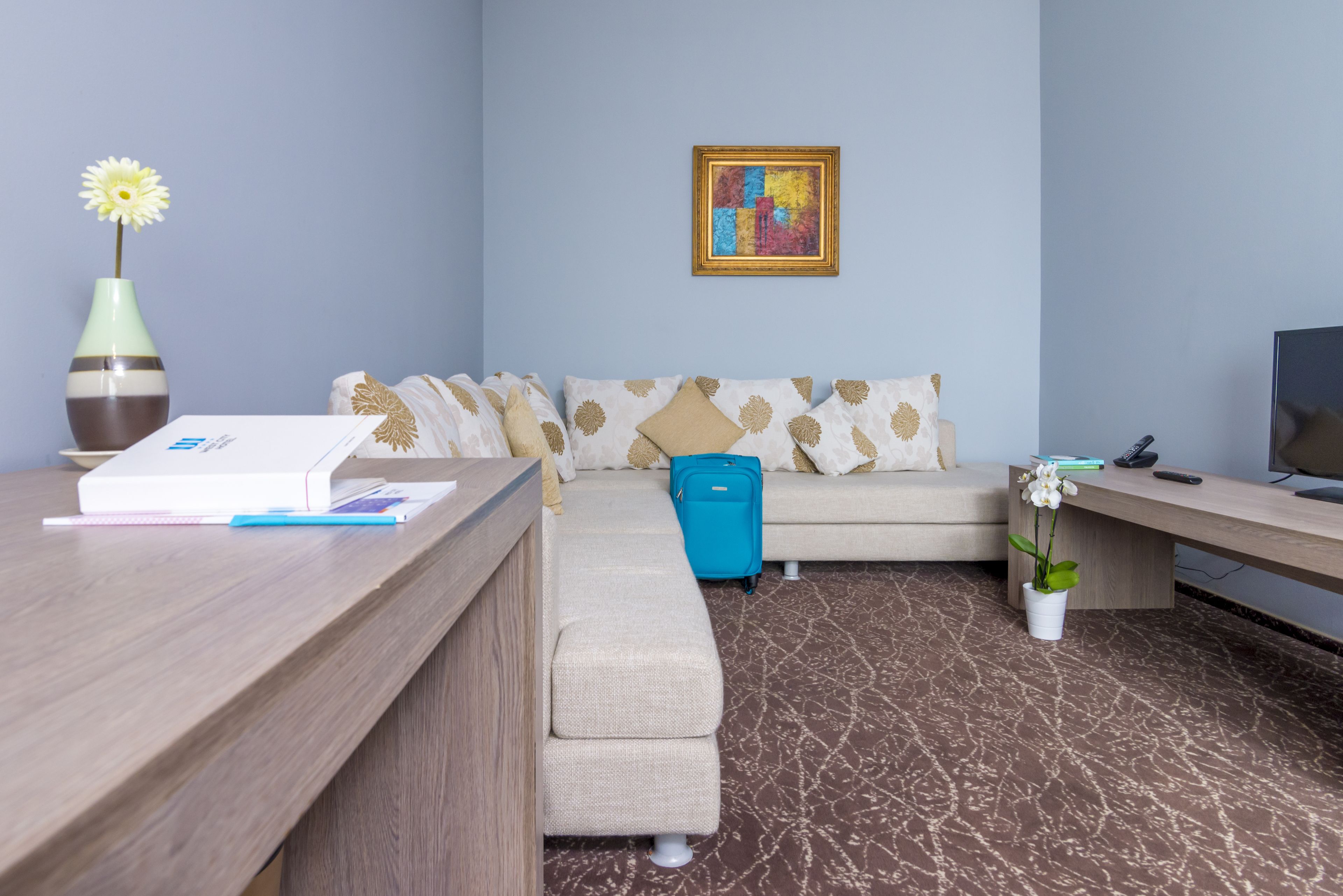 suite | 1 bedroom, minibar, in-room safe, individually decorated